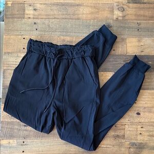 Lululemon Women's Jogger Pants